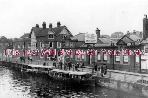Thames pleasure - ,