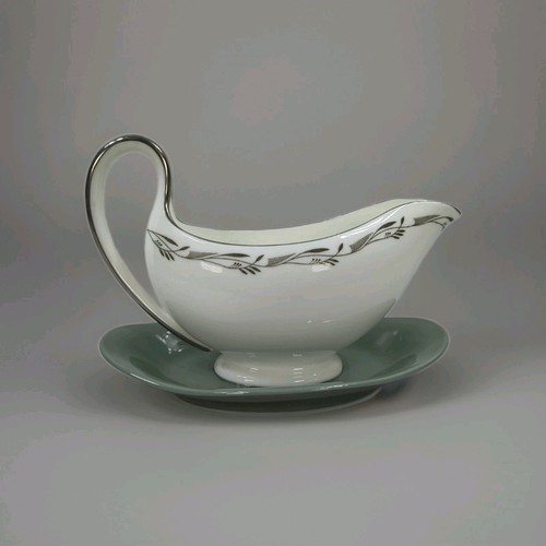 Wedgwood halford bone - bone, china