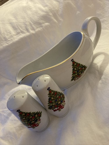 Trisa christmas tree gifts - christmas,