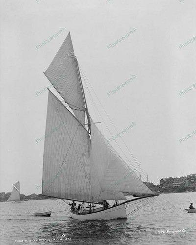 Sail boat hiawatha with - men, on