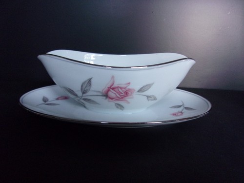 Noritake china rosemarie gravy - china,